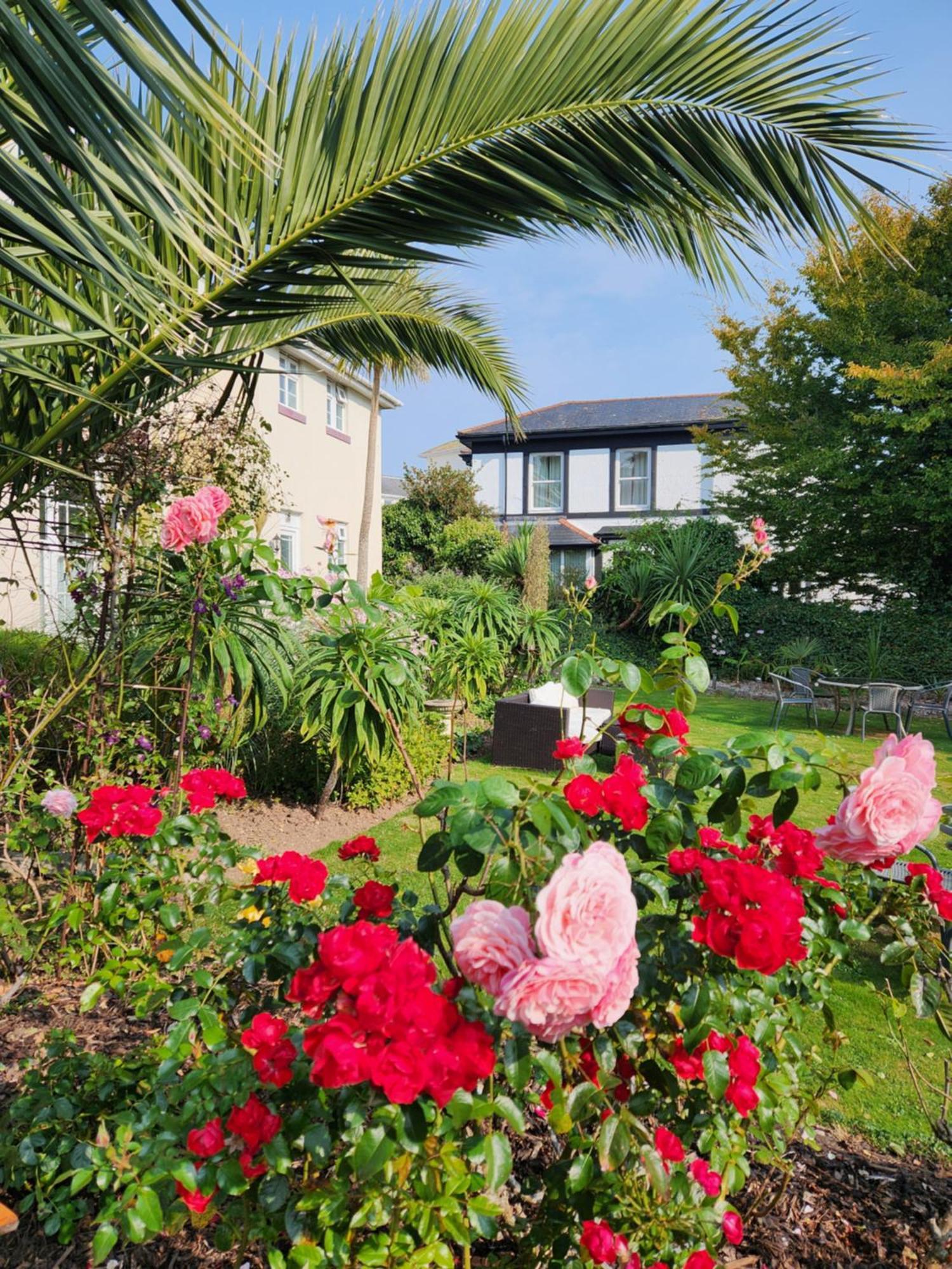 Rose Court Holiday Apartments トーキー エクステリア 写真